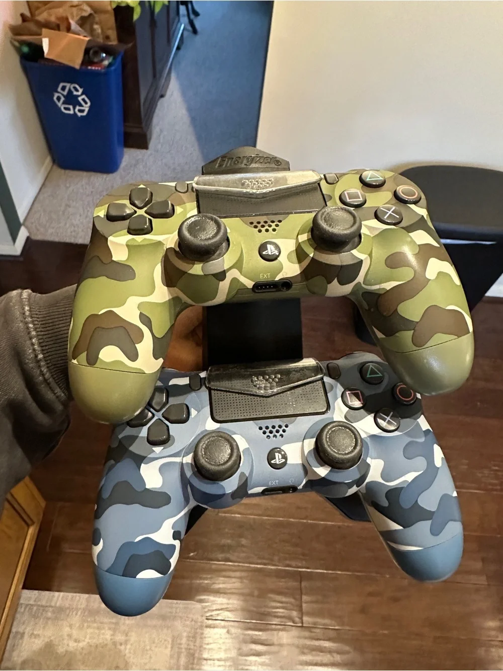 Sony Camo DualShock Controllers(2) & Charging Station- Green & Blue